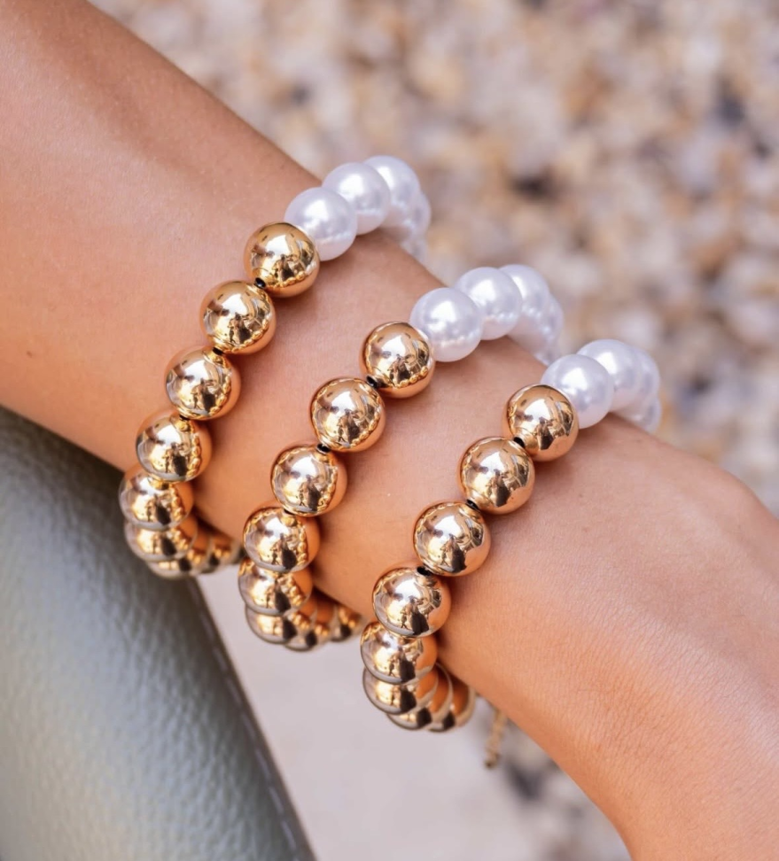 Pulseira pérolas e esferas