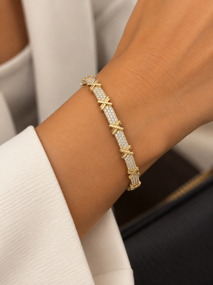 Bracelete cravejado X