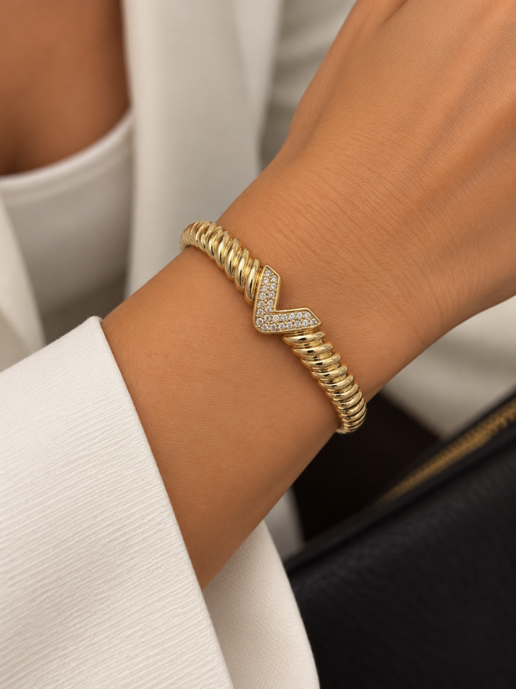 Bracelete textura V cravejado