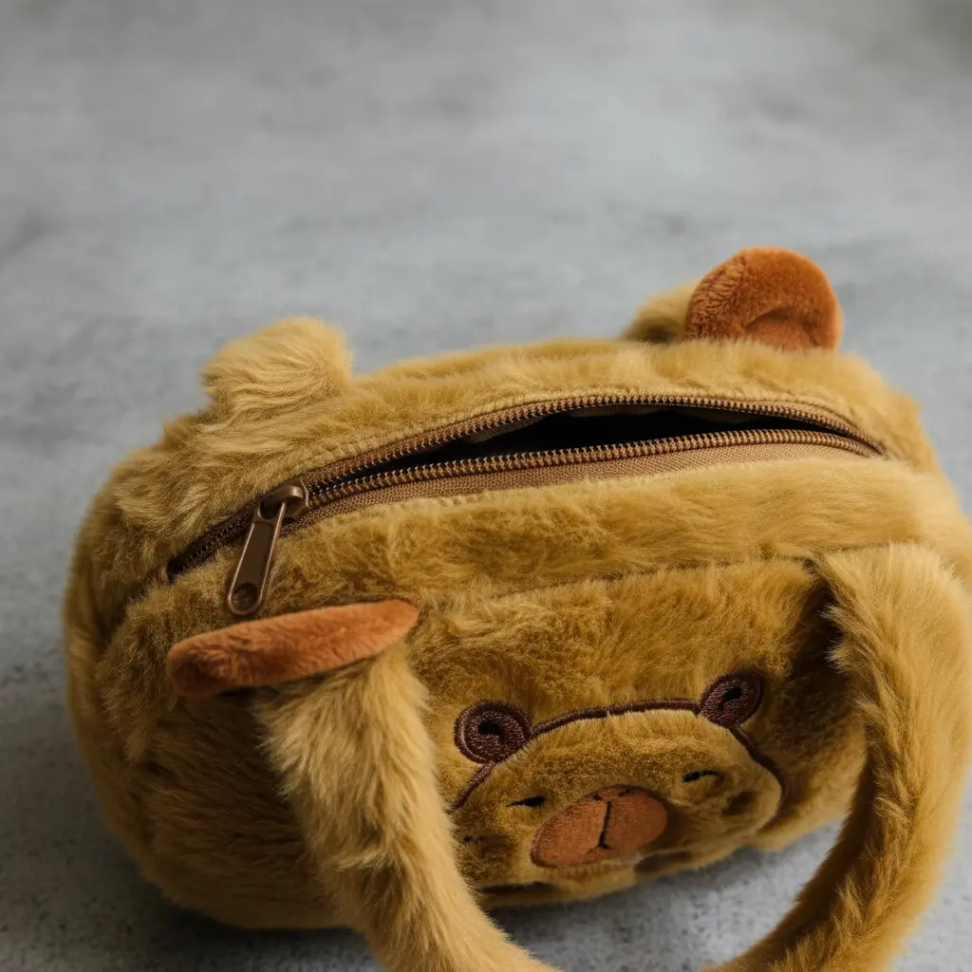 Bolsinha De Pelúcia De Alça Capybara Capivara - #5