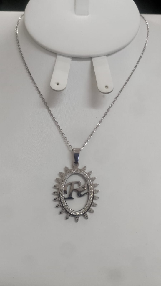 Colar Mandala Cravejado FÉ