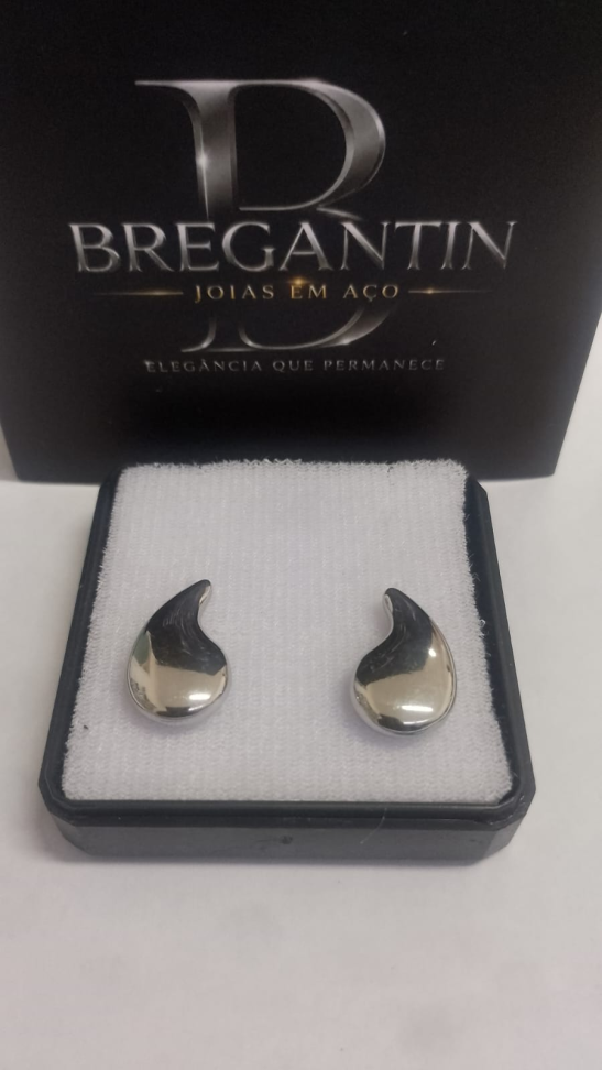 Brinco Gota Virgula