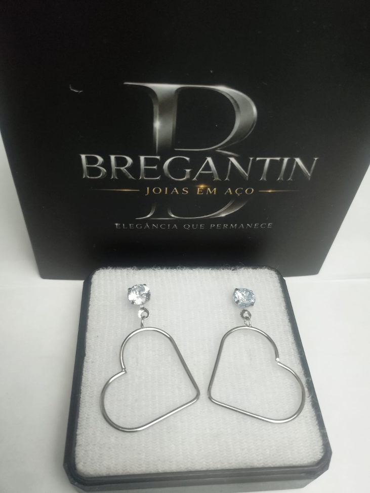 BRINCO CORAÇÃO VAZADO ZIRCONIA