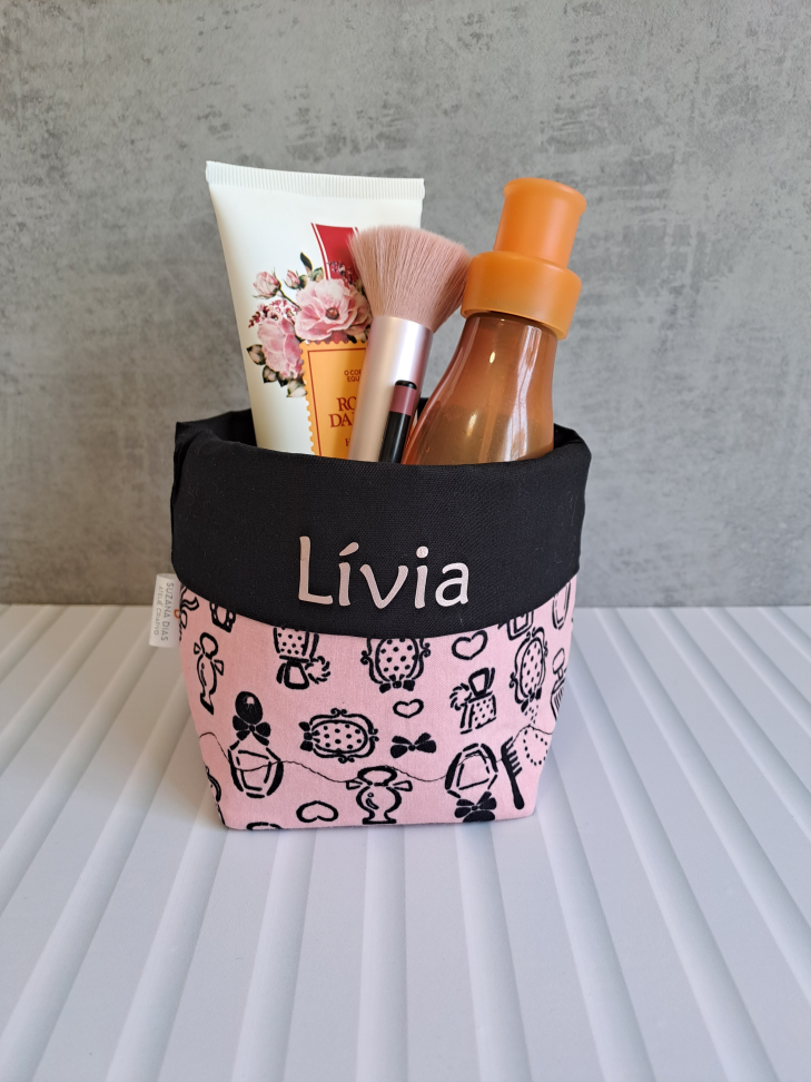 Necessaire cesto