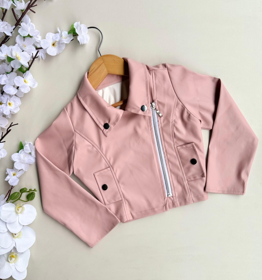 Conjunto de Jaqueta de Couro Fake + Short-Saia - Rosa