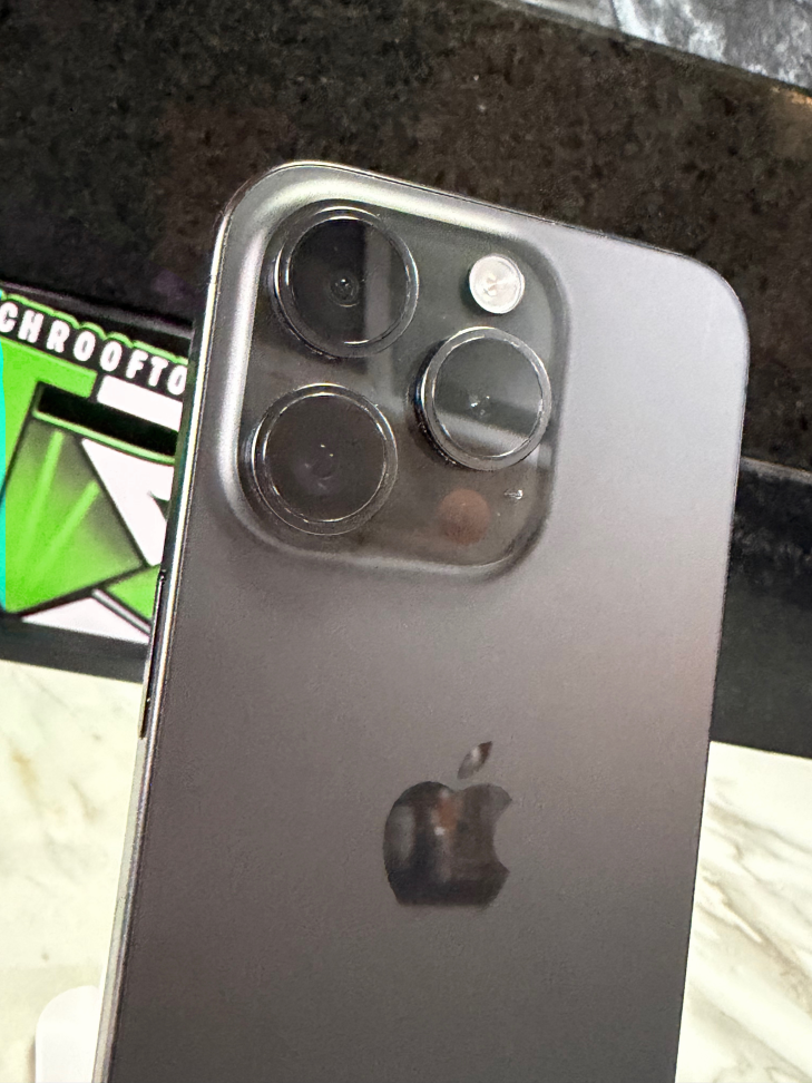 iPhone 15 Pro 128gb Preto