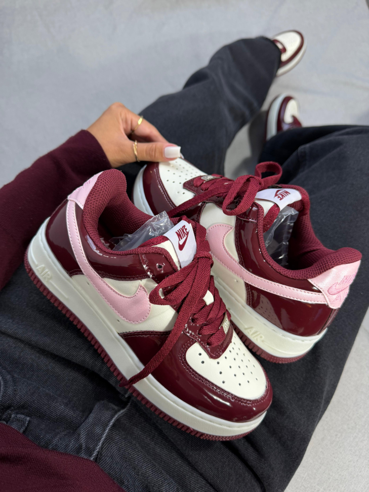 Nike Air Bordeaux Pink