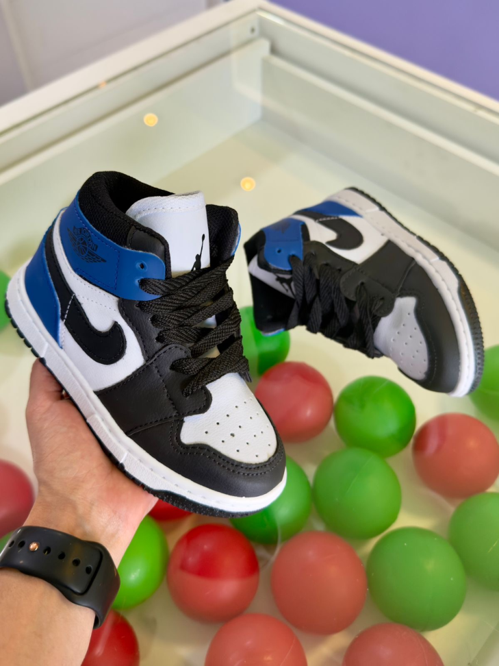 Air Jordan 1 Mid Chicago - #3