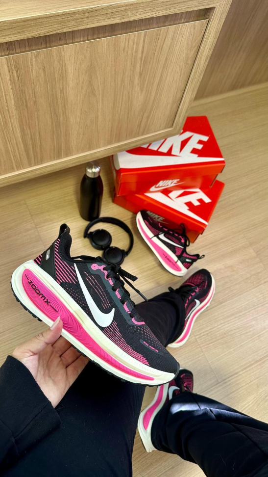 Nike Air Vomero 18