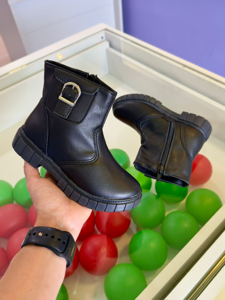 Bota Nina