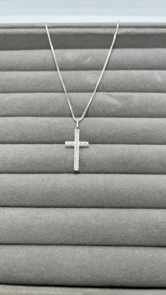 Colar crucifixo cravejado - #5
