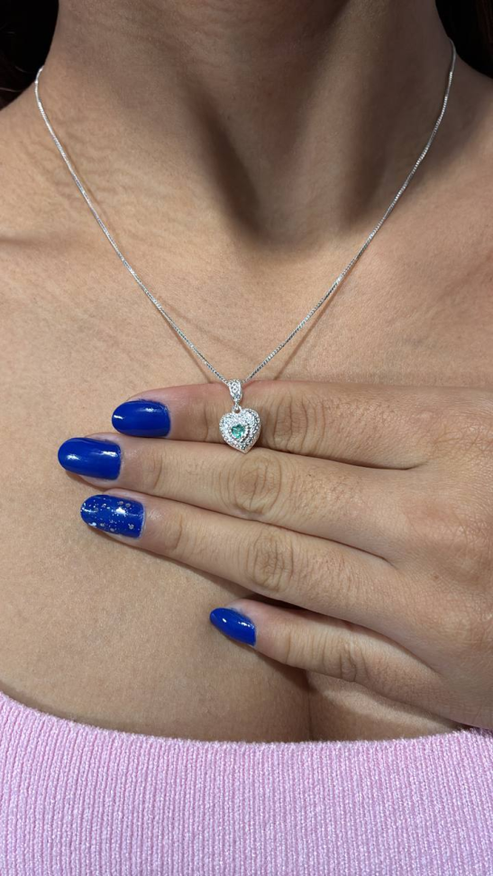 Colar coração alto relevo zirconia verde - #4