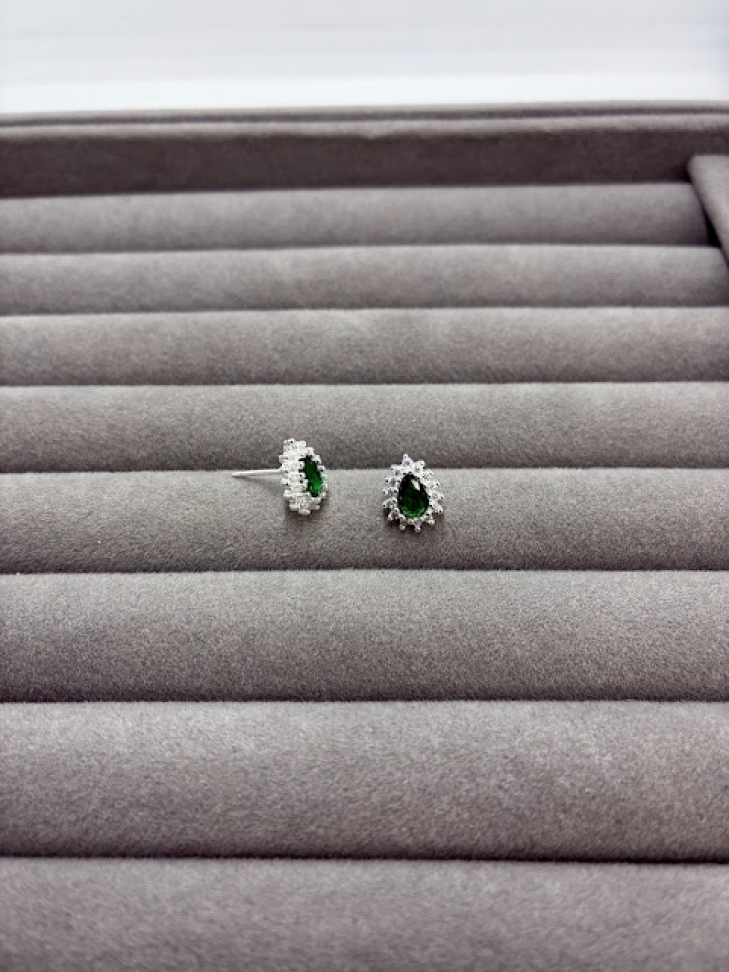 Conjunto Gota Cravejado Verde Esmeralda - #6