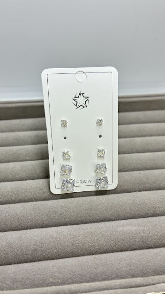 Brinco Ponto de Luz Crystal Quadrado