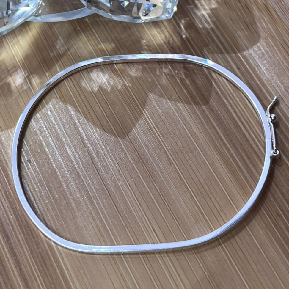Bracelete Liso Fio Quadrado - 1,5 mm