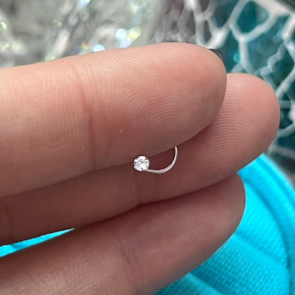 Piercing Nariz Ponto de Luz Mini em prata 925