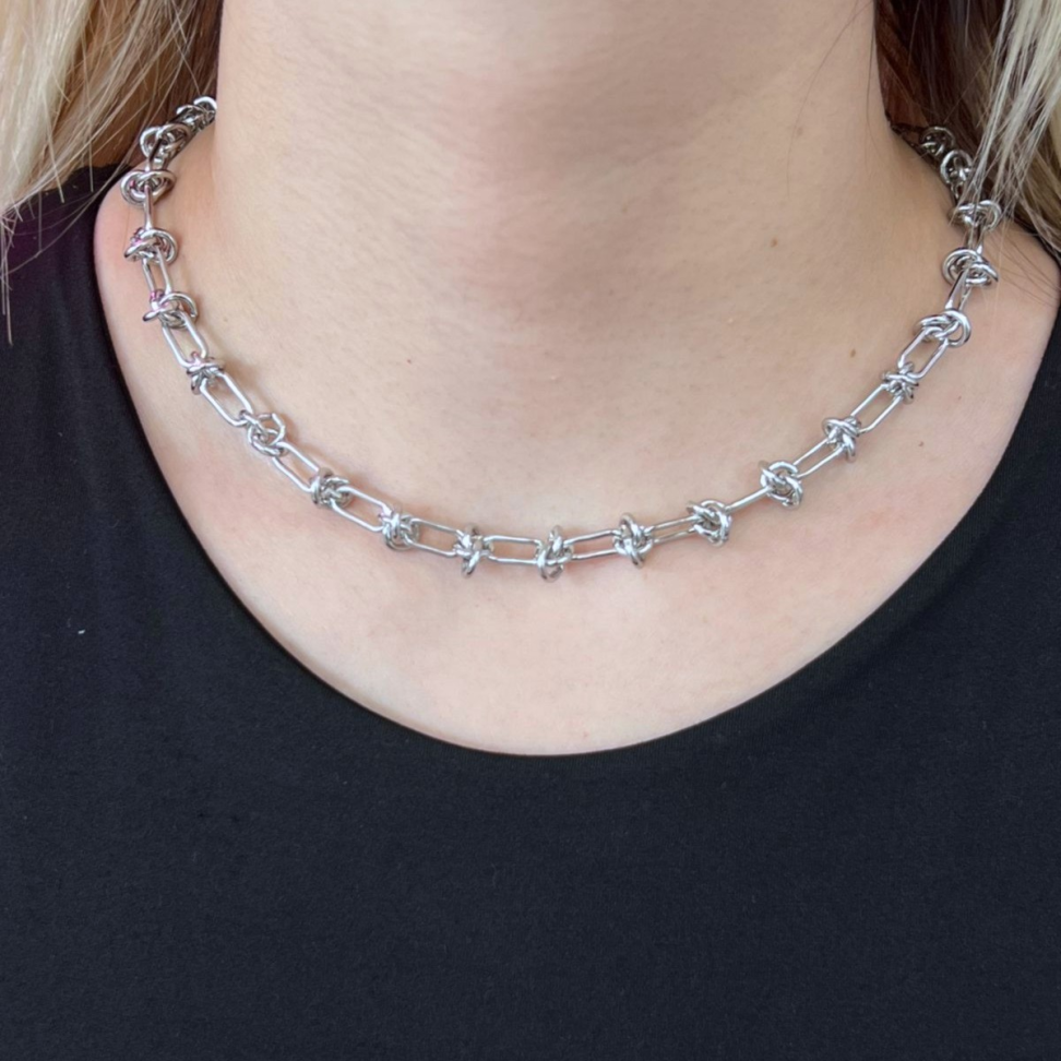 Choker Corrente Cartier com Nó em Aço Inox - 35cm +5cm extensor