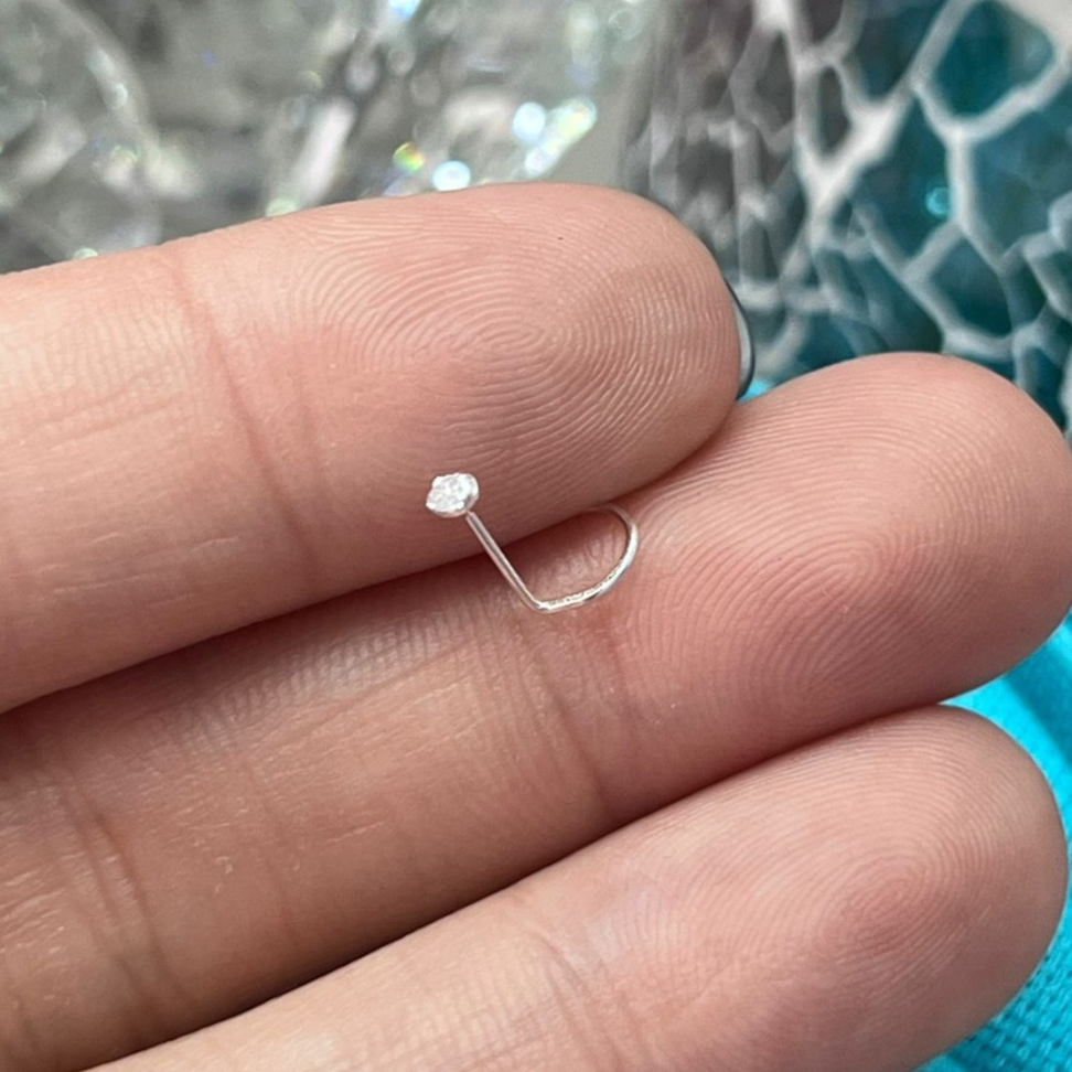 Piercing Nariz Ponto de Luz Mini em prata 925