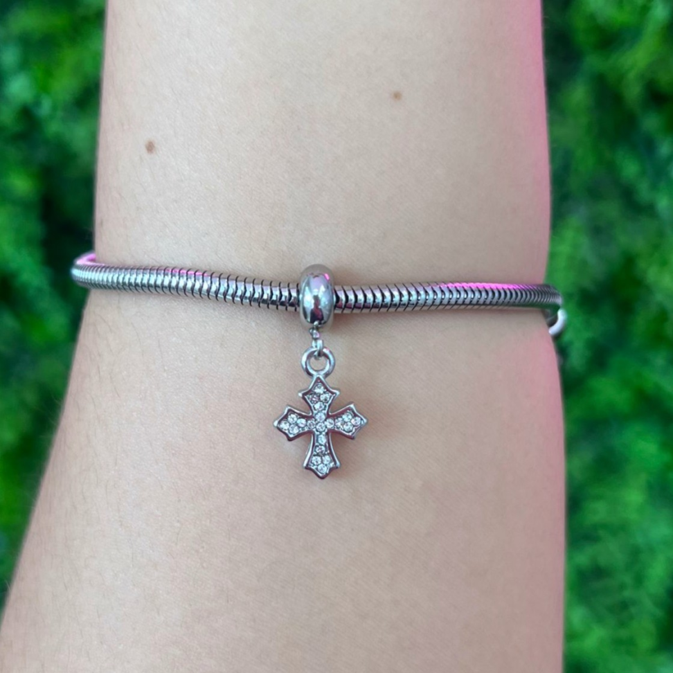 Berloque Crucifixo Estilizado Cravejado em aço inox