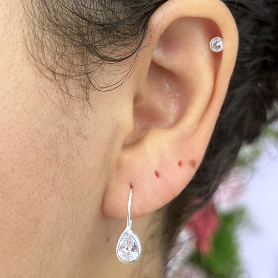 Brinco Gancho com Zircônia Gota