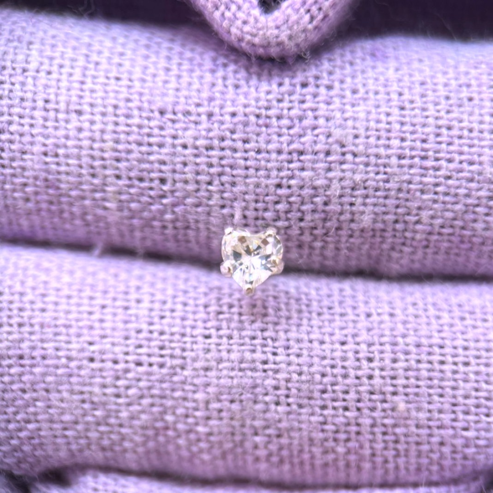 Piercing Labret Zircônia Coração 3mm