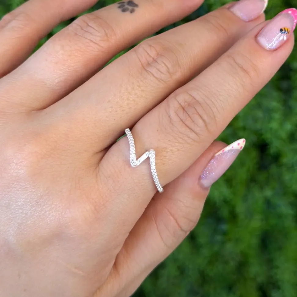Anel Curves Cravejado