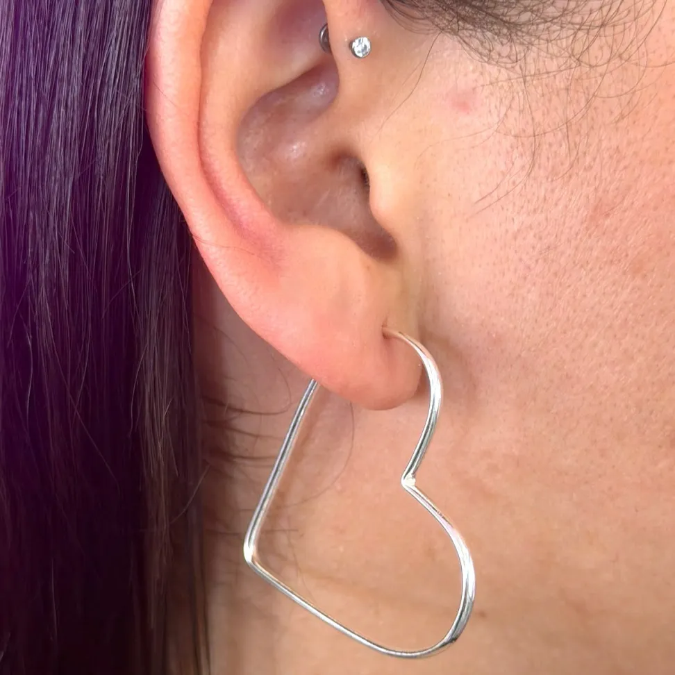 Argola Coração 41x41mm Fio Arredondado - #4