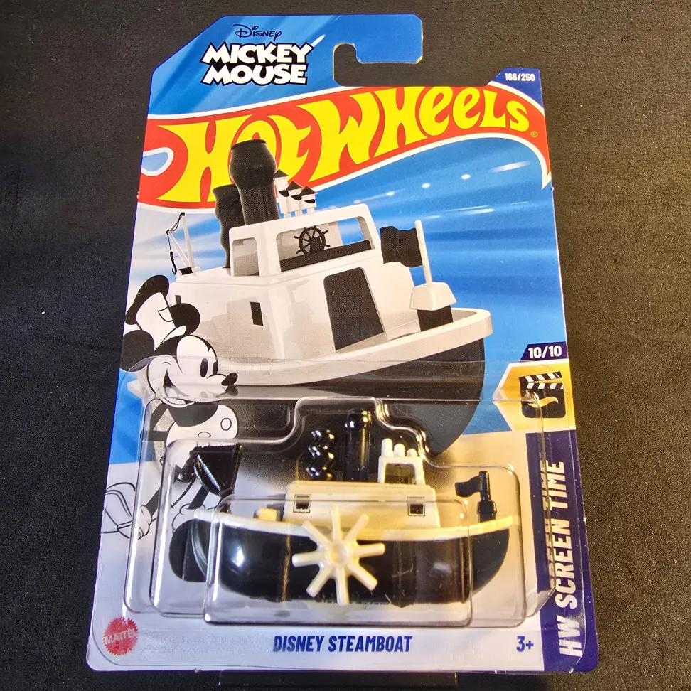 Disney Steamboat - White - 2025