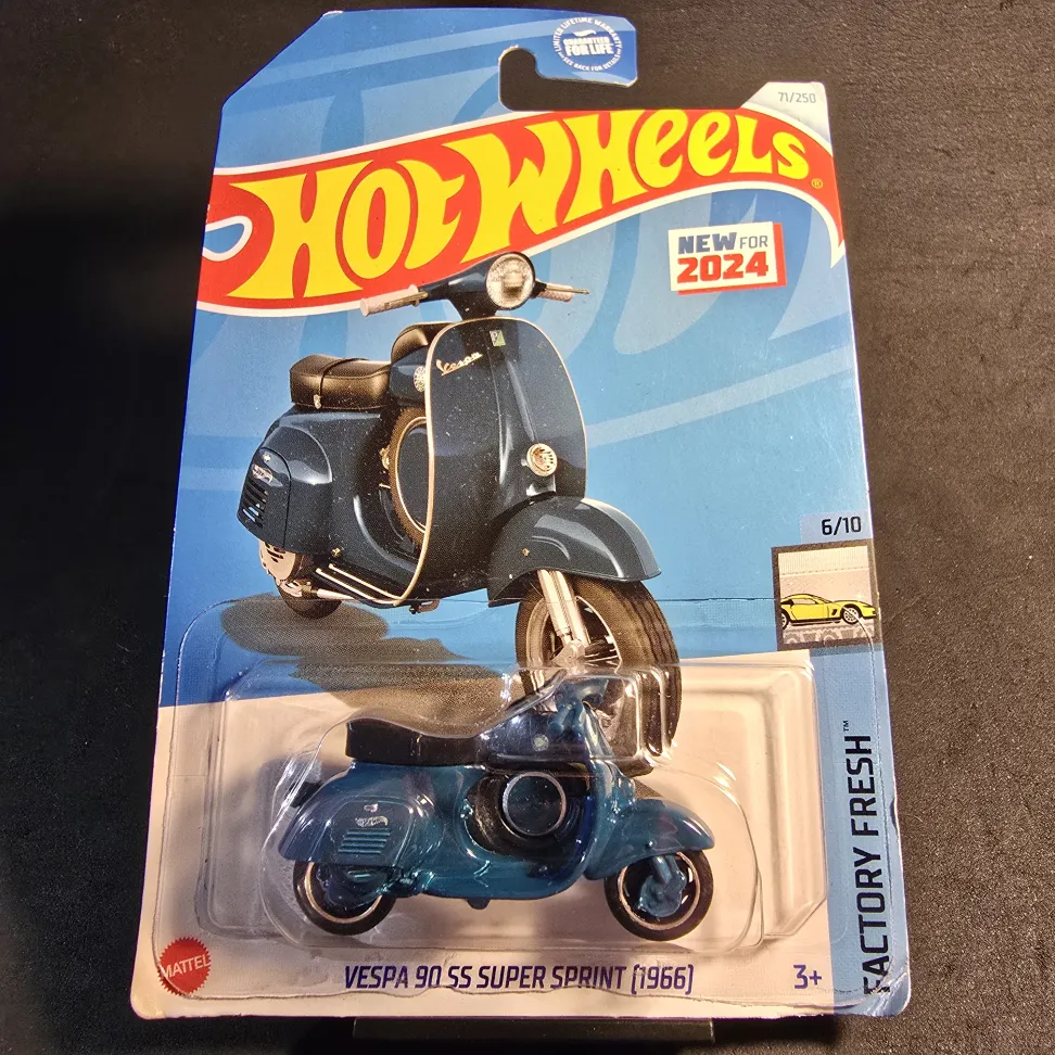 Vespa 90 SS Super Sprint (1966) - Blu Estroverso - 2024