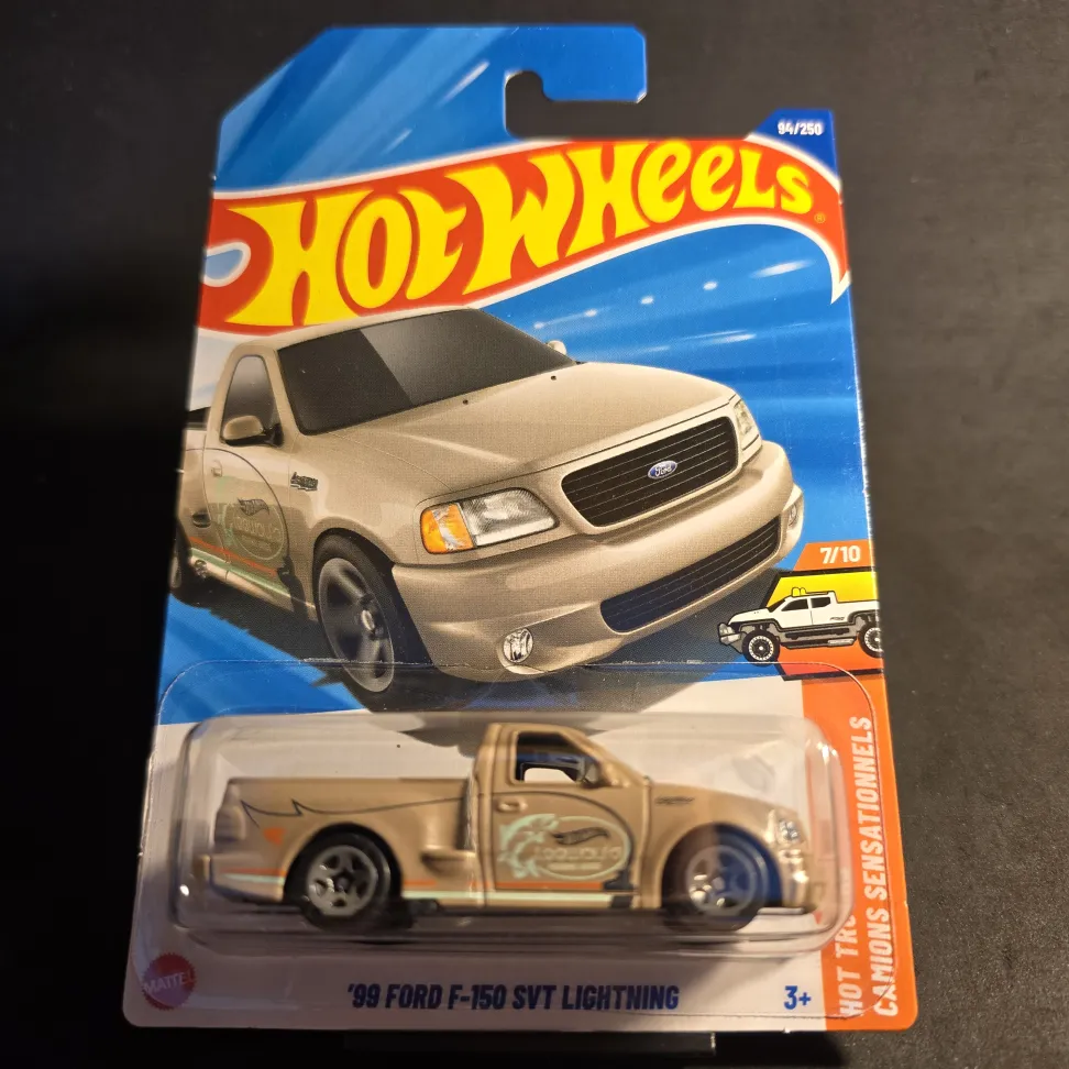 '99 Ford F-150 SVT Lightning - Satin Beige - 2025