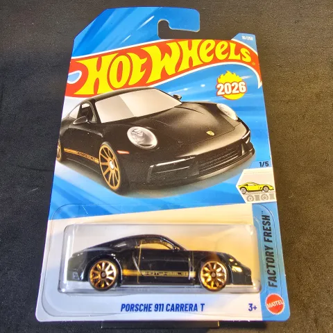 Porsche 911 Carrera T - Black - 2026