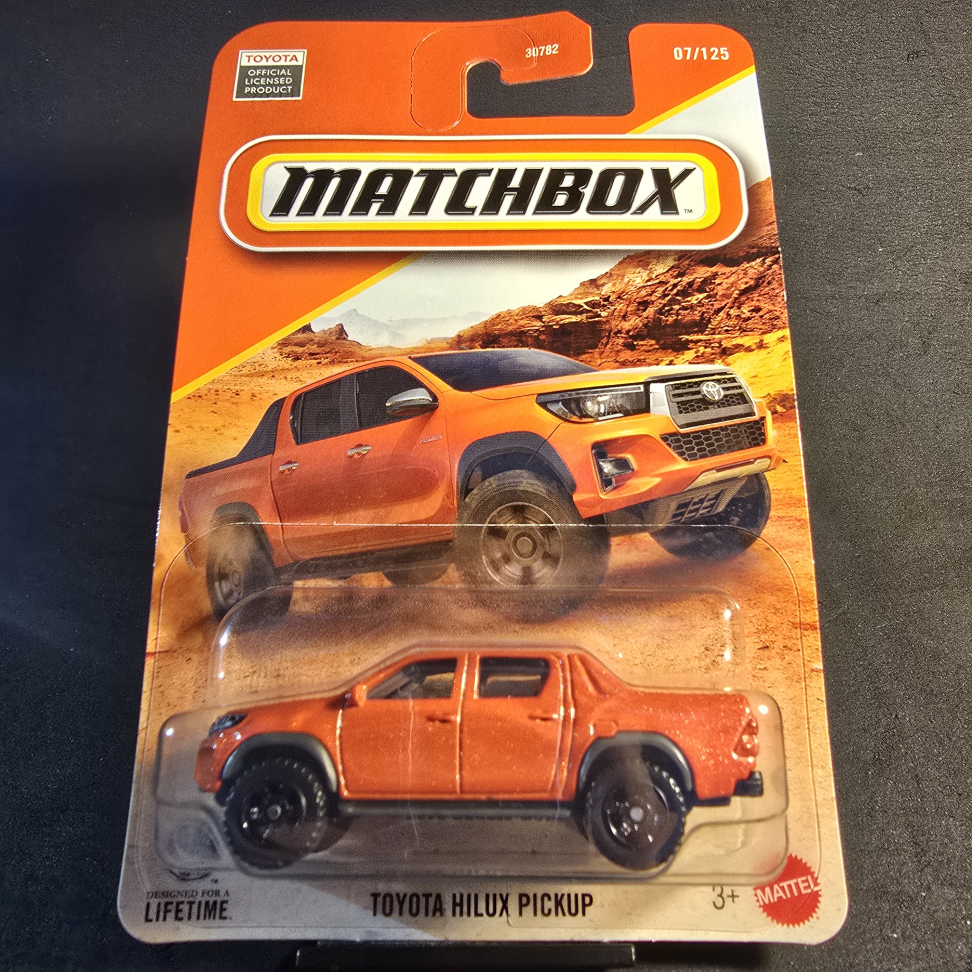 2018 Toyota Hilux - Orange - 2026