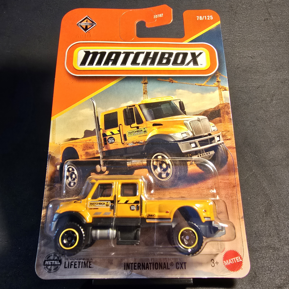 International CXT - Yellow - 2025