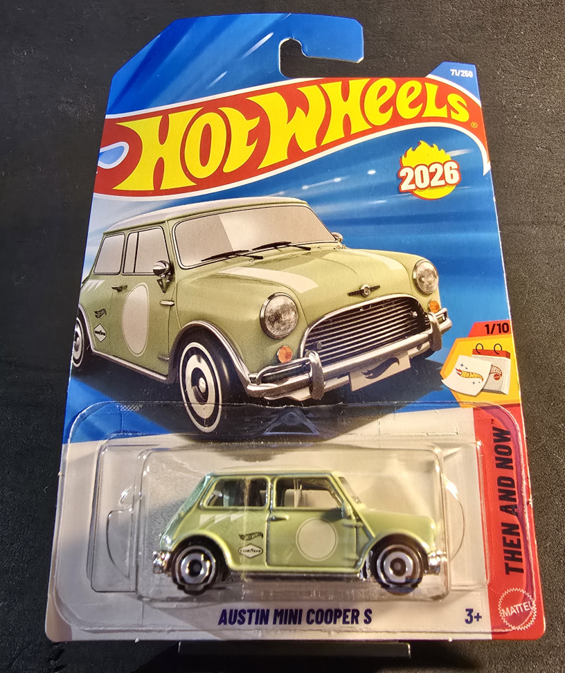 Austin Mini Cooper S - Fiesta Yellow/Old English White - 2026