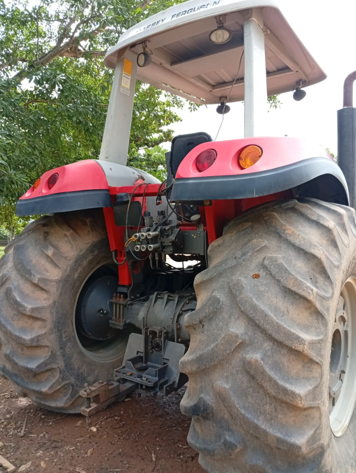 TRATOR MASSEY FERGUSON 7140 - #4