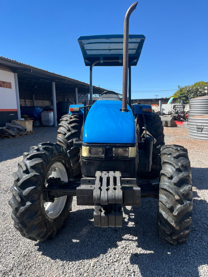 Trator New Holland TL 75