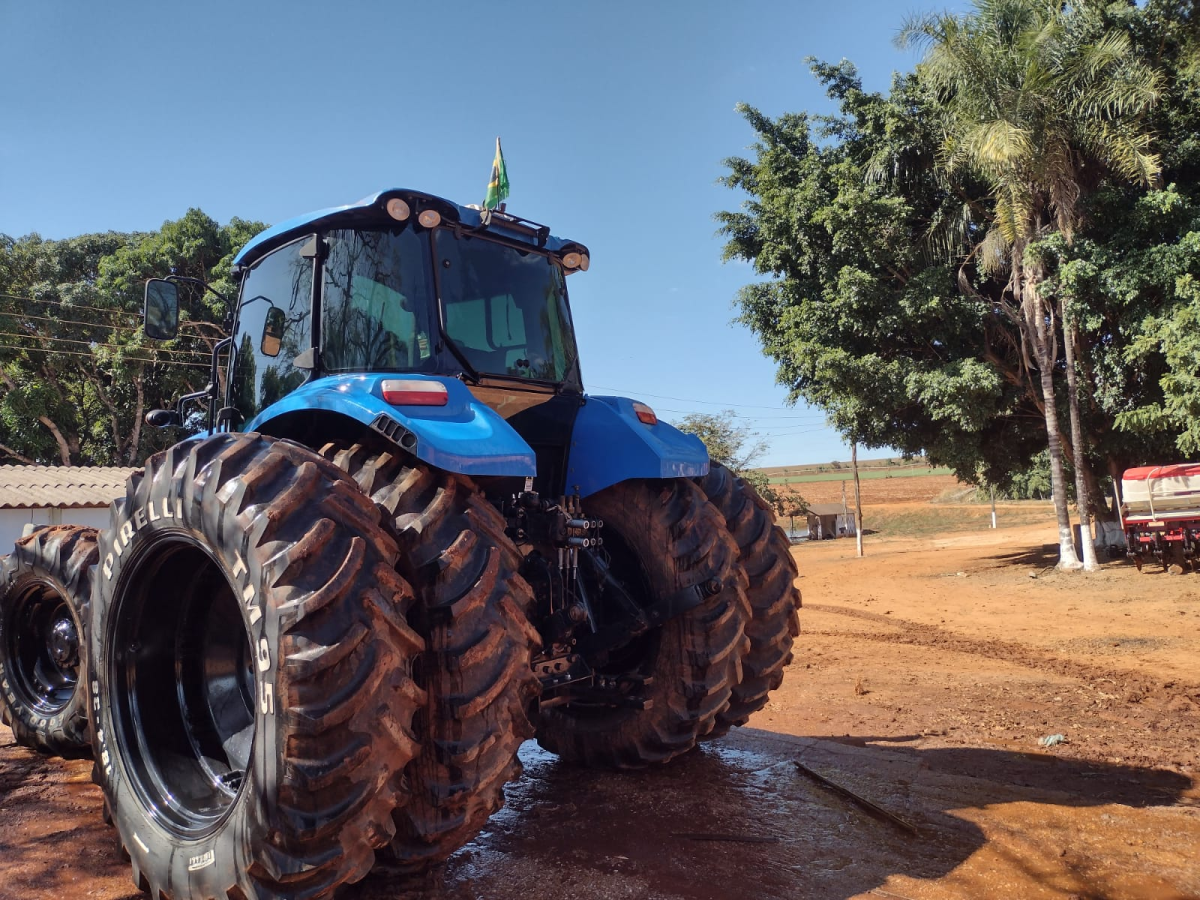 TRATOR T6 130 - #3