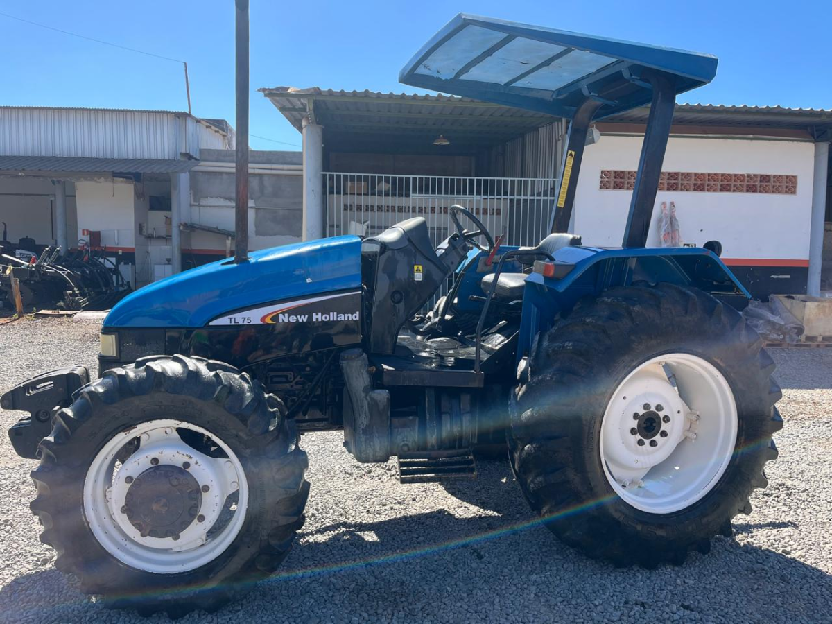 Trator New Holland TL 75