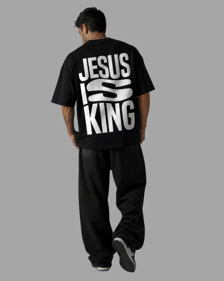 CAMISETA OVERSIZED ''JESUS IS KING'' - #9