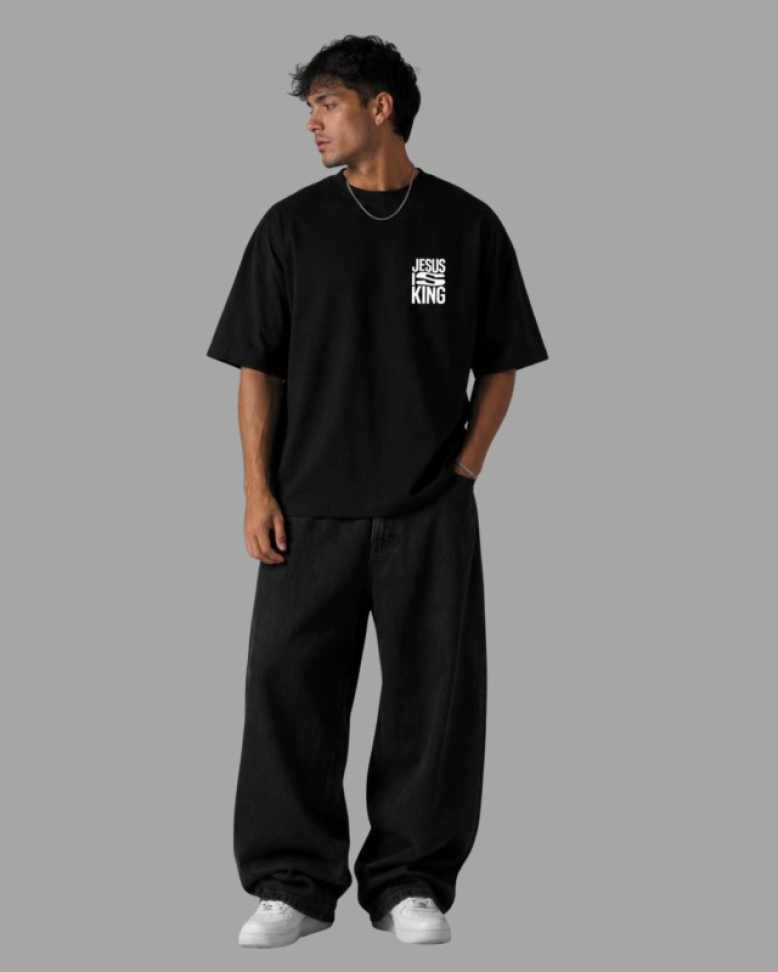 CAMISETA OVERSIZED ''JESUS IS KING'' - #6