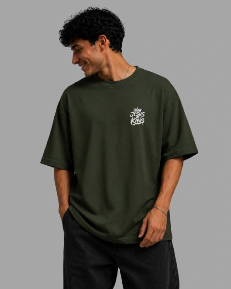 CAMISETA OVERSIZED ''JESUS IS KING'' - #17