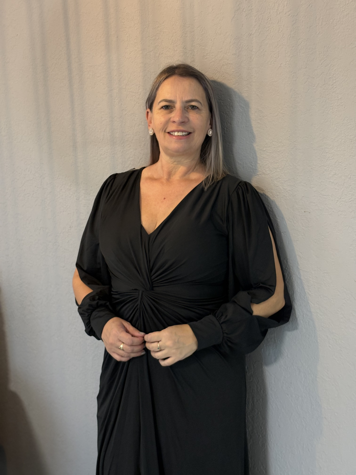 Vestido Manga Longa Aberta Preto