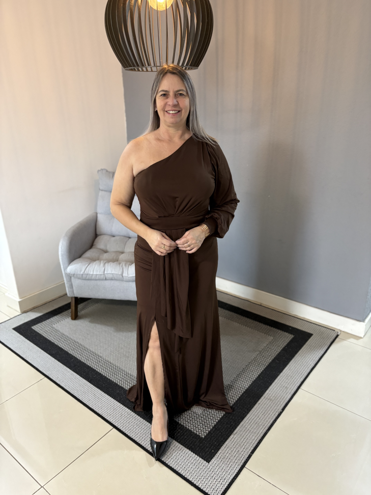 Vestido Uma Manga Longa marrom