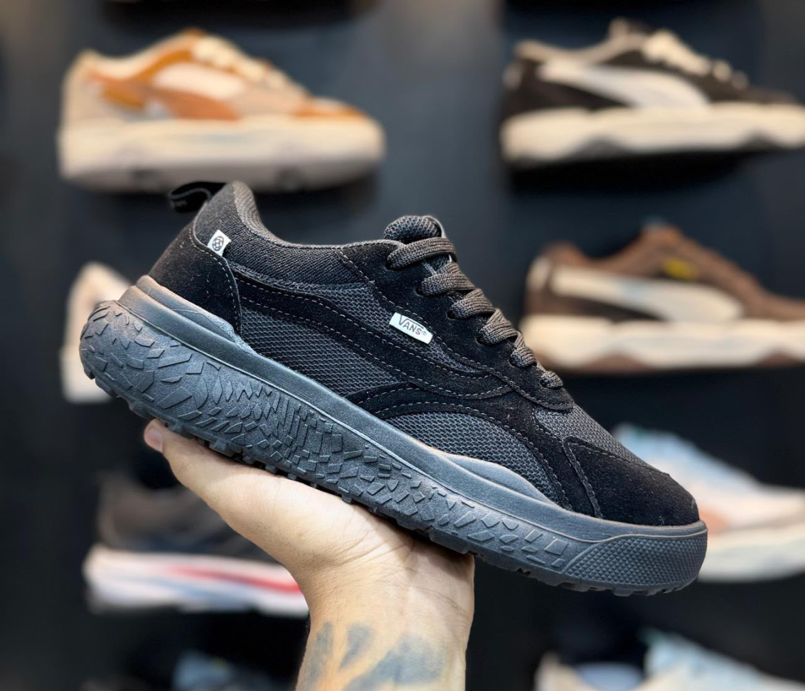 VANS ULTRARANGE VR3 NEO ALLBLACK