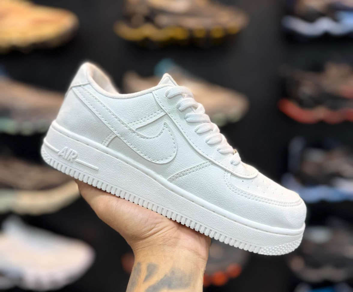 NIKE AIR FORCE BRANCO