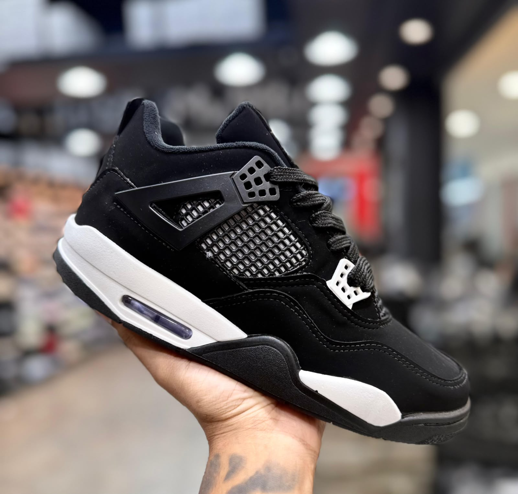 AIR JORDAN PRETO