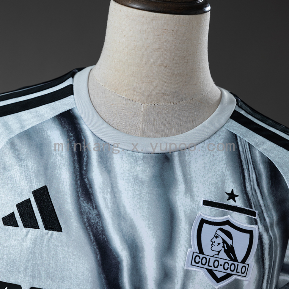 Camisa do Colo Colo temporada 2026/27