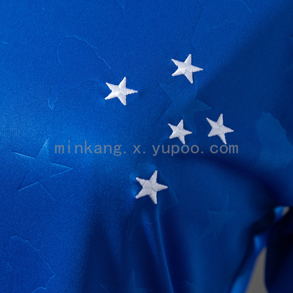 Camisa feminina do Cruzeiro temporada 2026/27