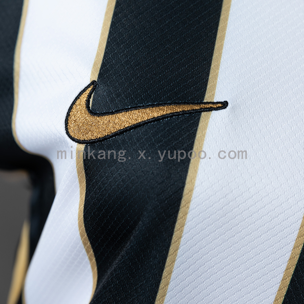 Camisa feminina do Atlético Mineiro temporada 2026/27 - #4