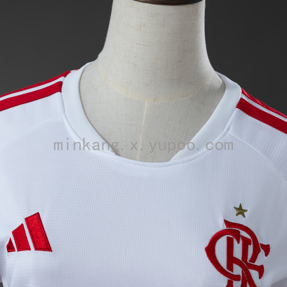 Camisa feminina do Flamengo temporada 2026/27